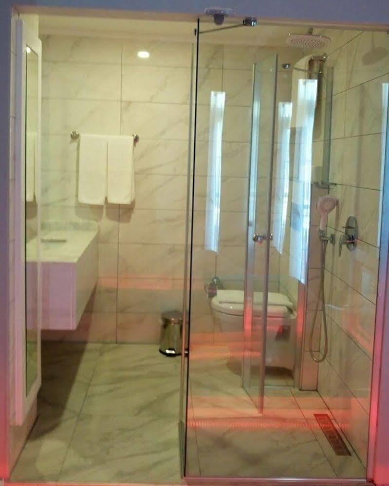 Cekmen Hotel เกเมร์ ภายนอก รูปภาพ